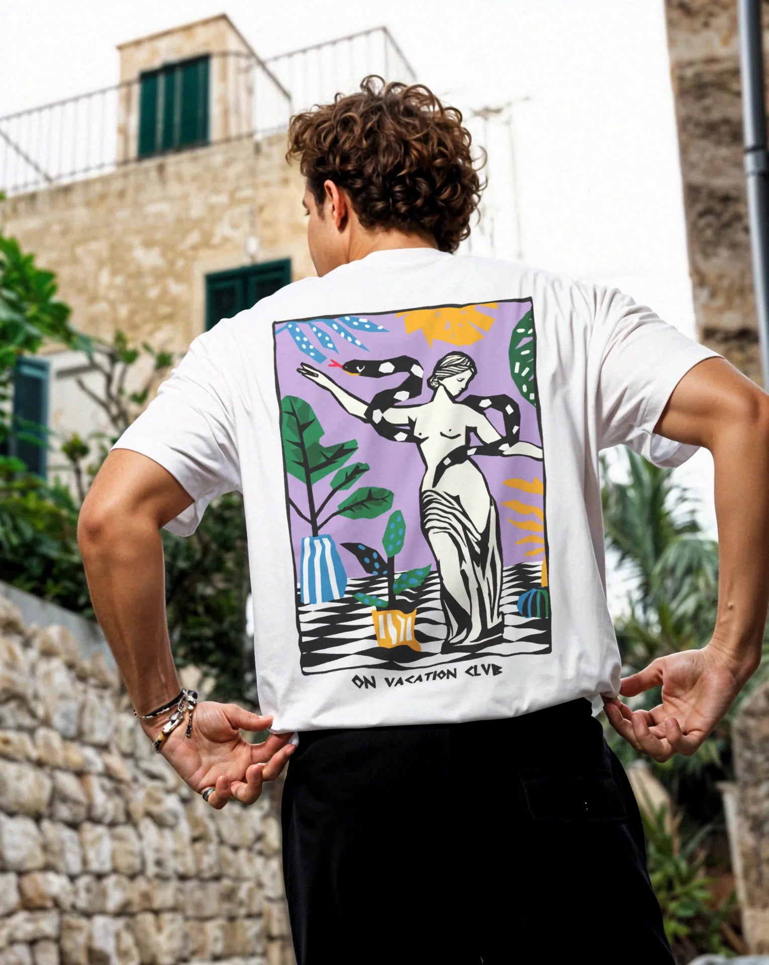 GODDESS T-SHIRT - WHITE ON VACATION