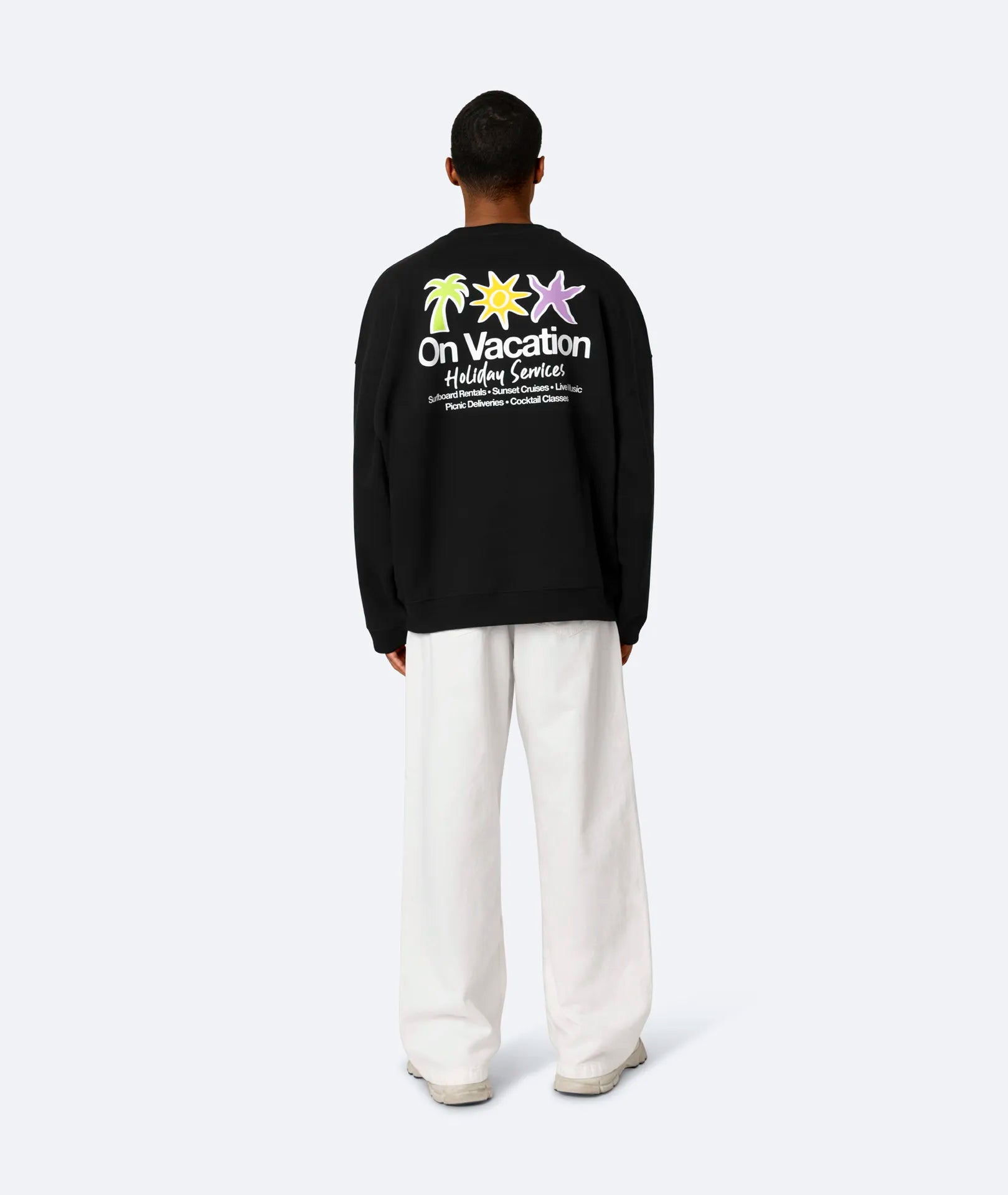 HOLIDAY SERVICE SWEATER - BLACK ON VACATION