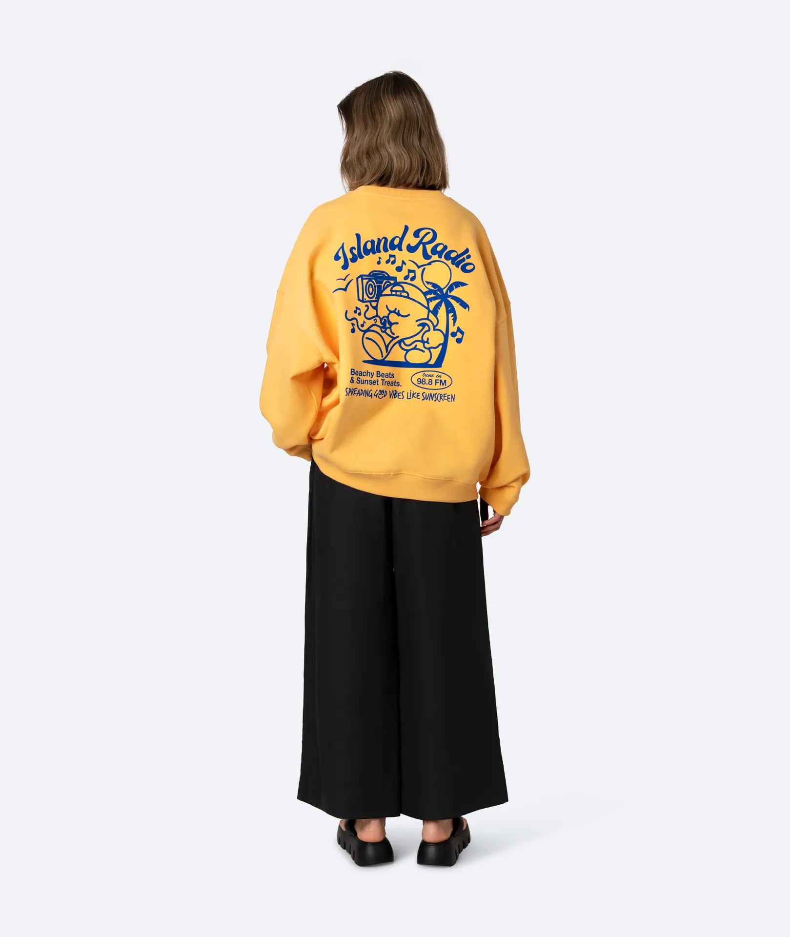 ISLAND RADIO SWEATER - YELLOW ON VACATION