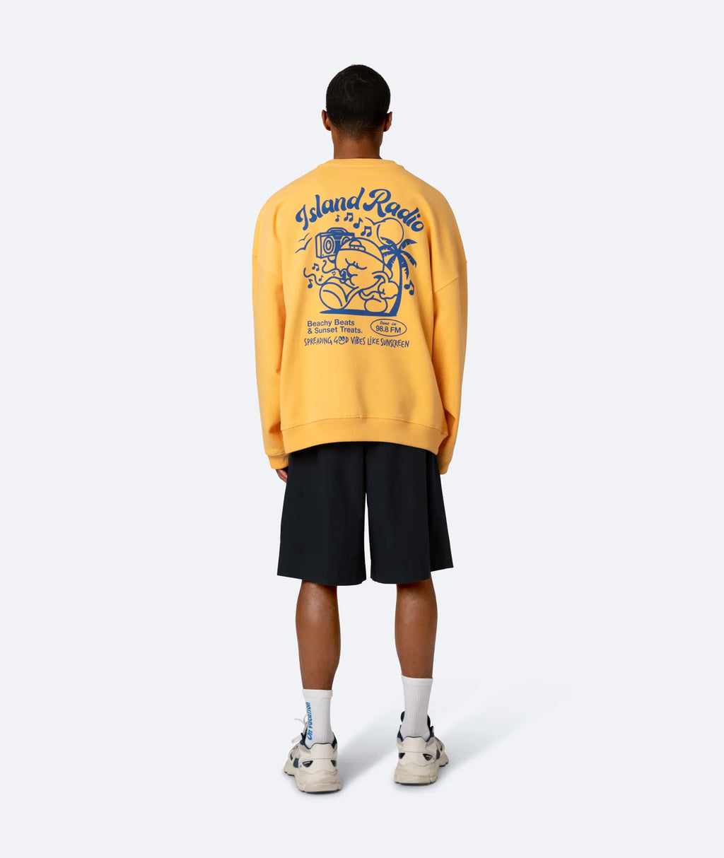 ISLAND RADIO SWEATER - YELLOW ON VACATION