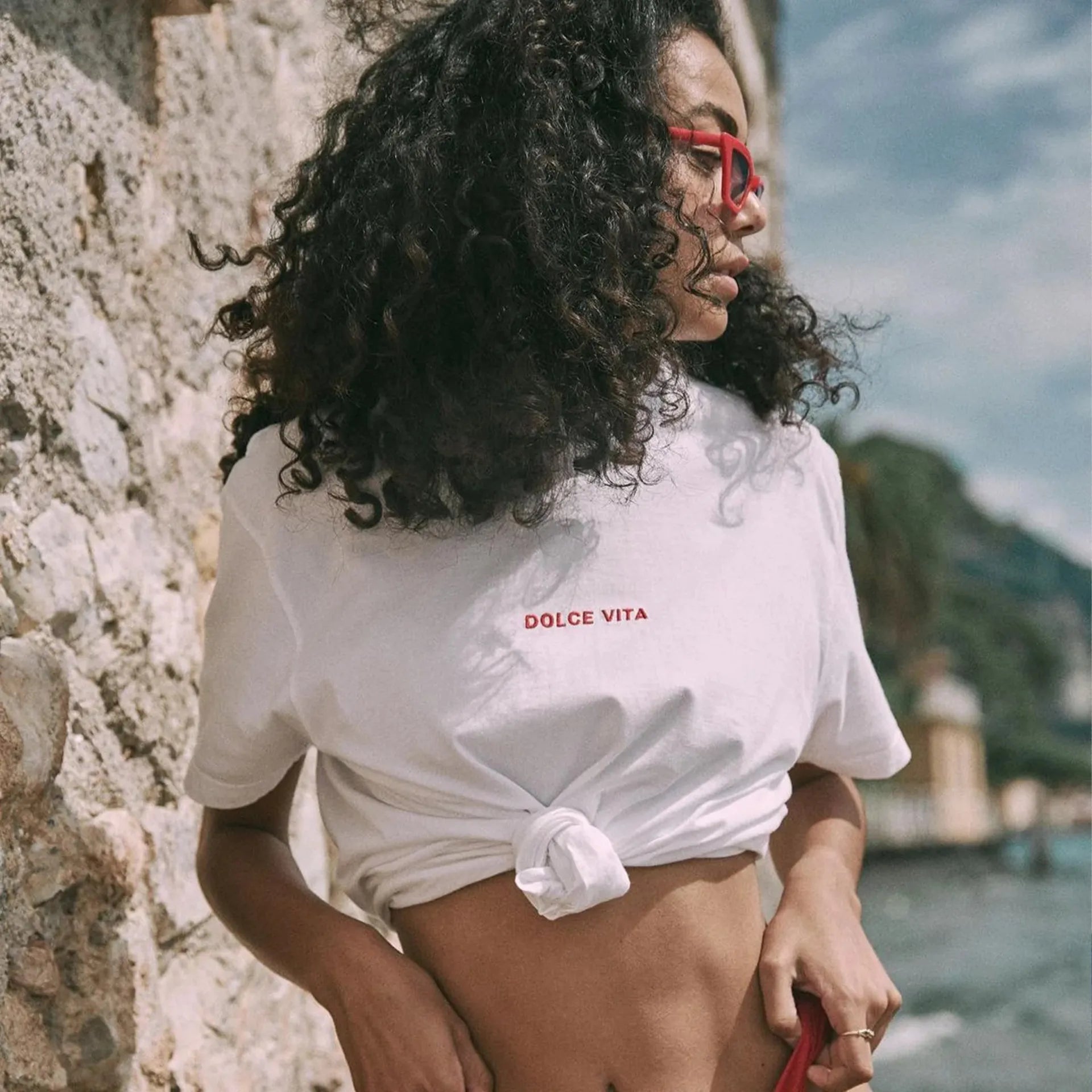 DOLCE VITA T-SHIRT - WHITE ON VACATION